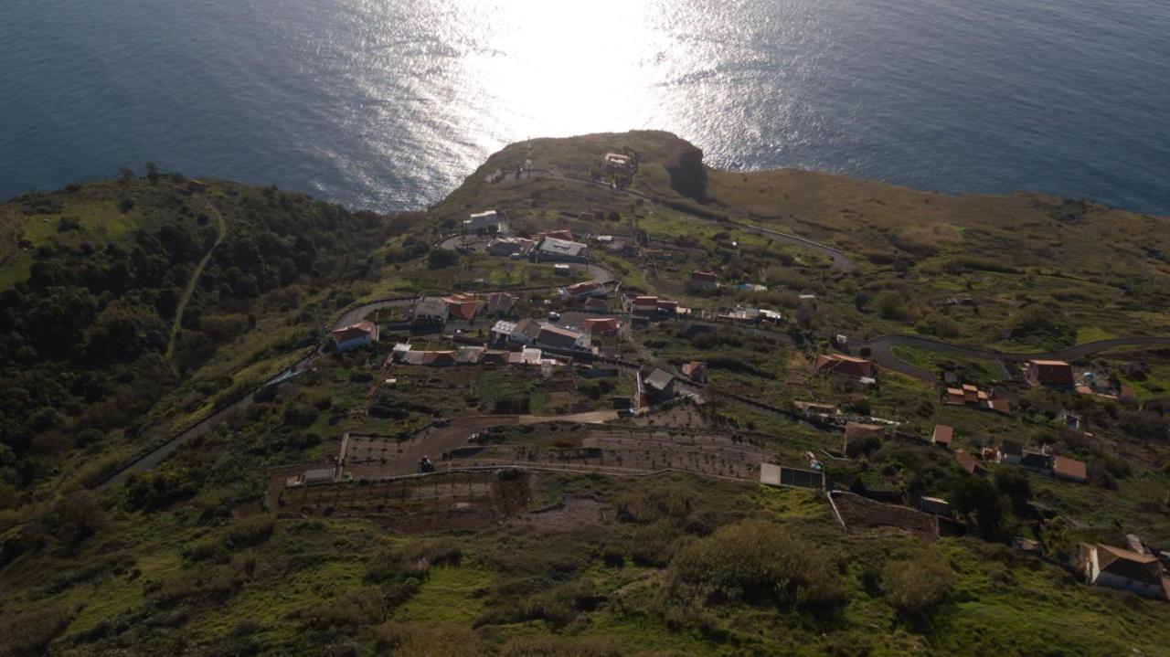 Refugio De Pedra Villa Faja da Ovelha Bagian luar foto